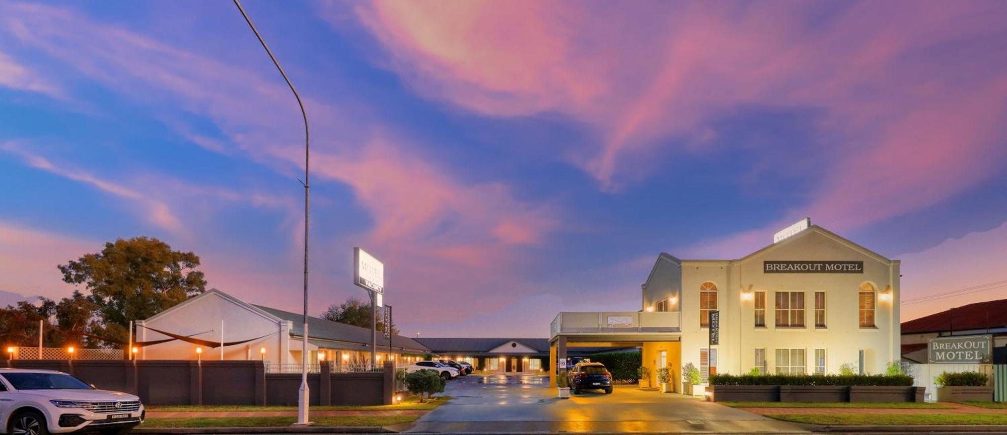 Breakout Motor Inn Cowra Exterior photo