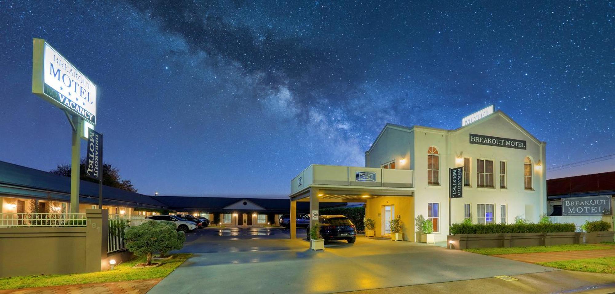 Breakout Motor Inn Cowra Exterior photo